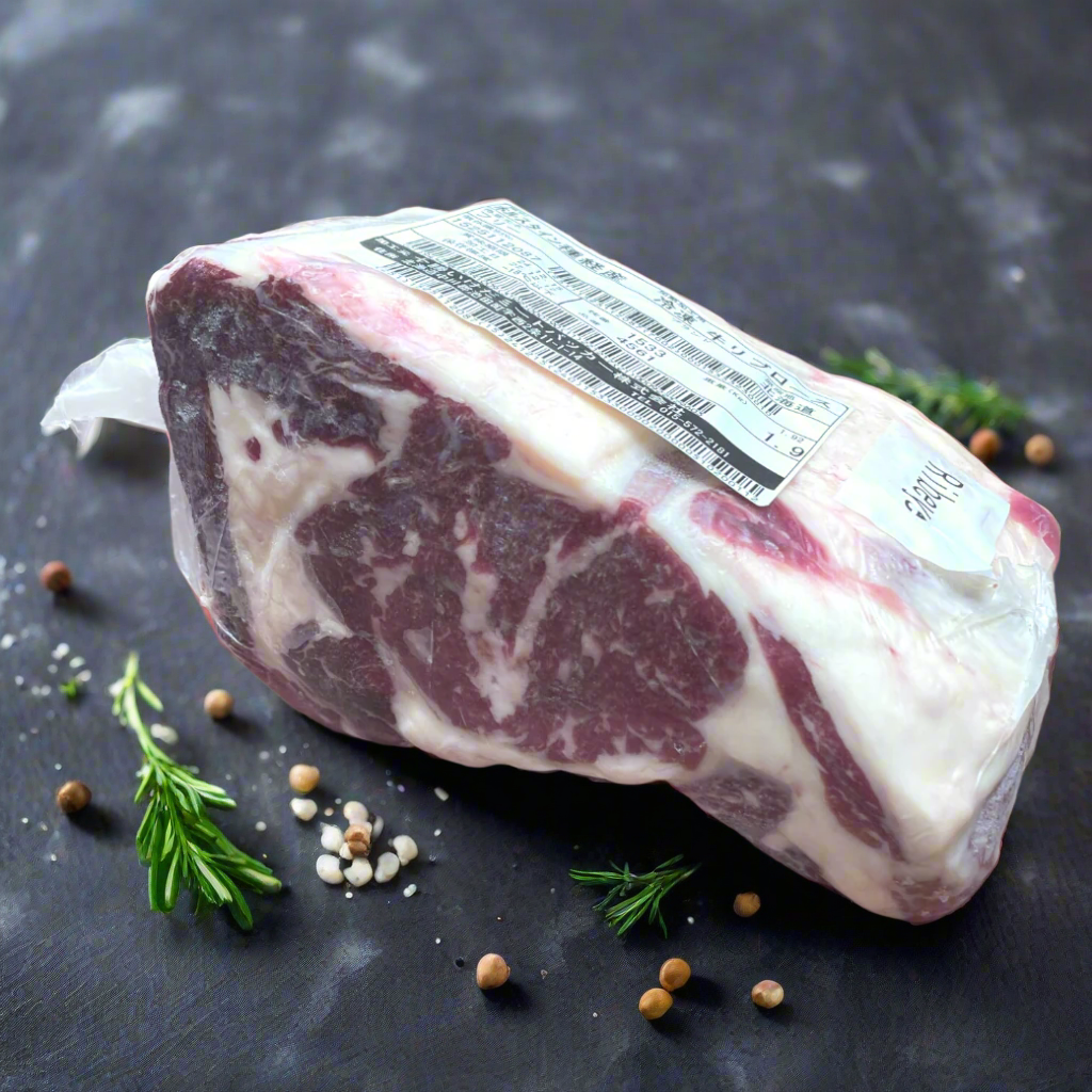 Hokkaido Holstein Ribeye Full Block เนื้อฮอกไกโด โฮลสไตน์ ริปอาย ยกก้อน