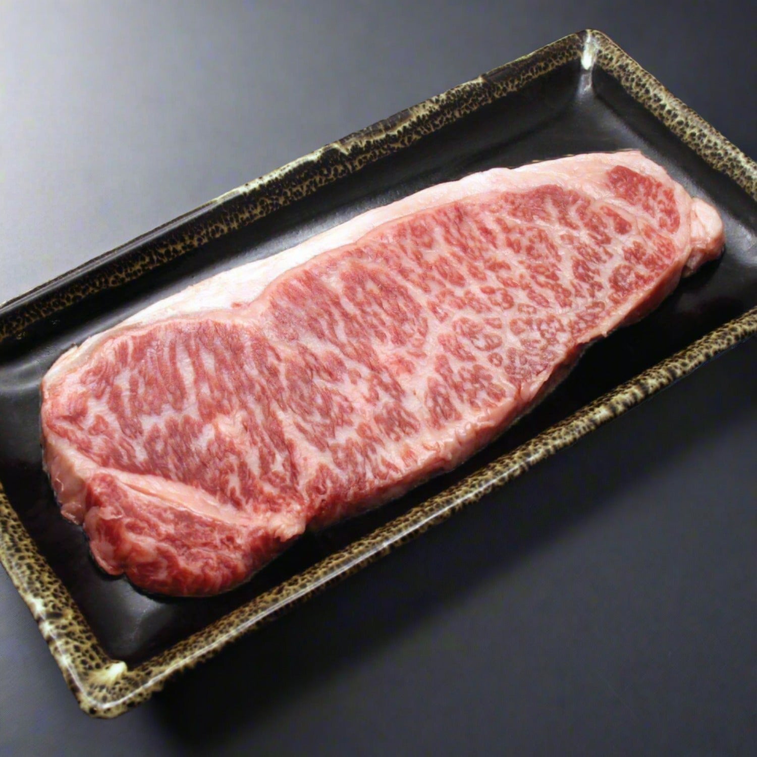 Kagoshima Wagyu A4 Striploin Steak (Portion Cut) เนื้อคาโกชิมาวากิว สตริปลอยน์ A4 ตัดสเต็ค