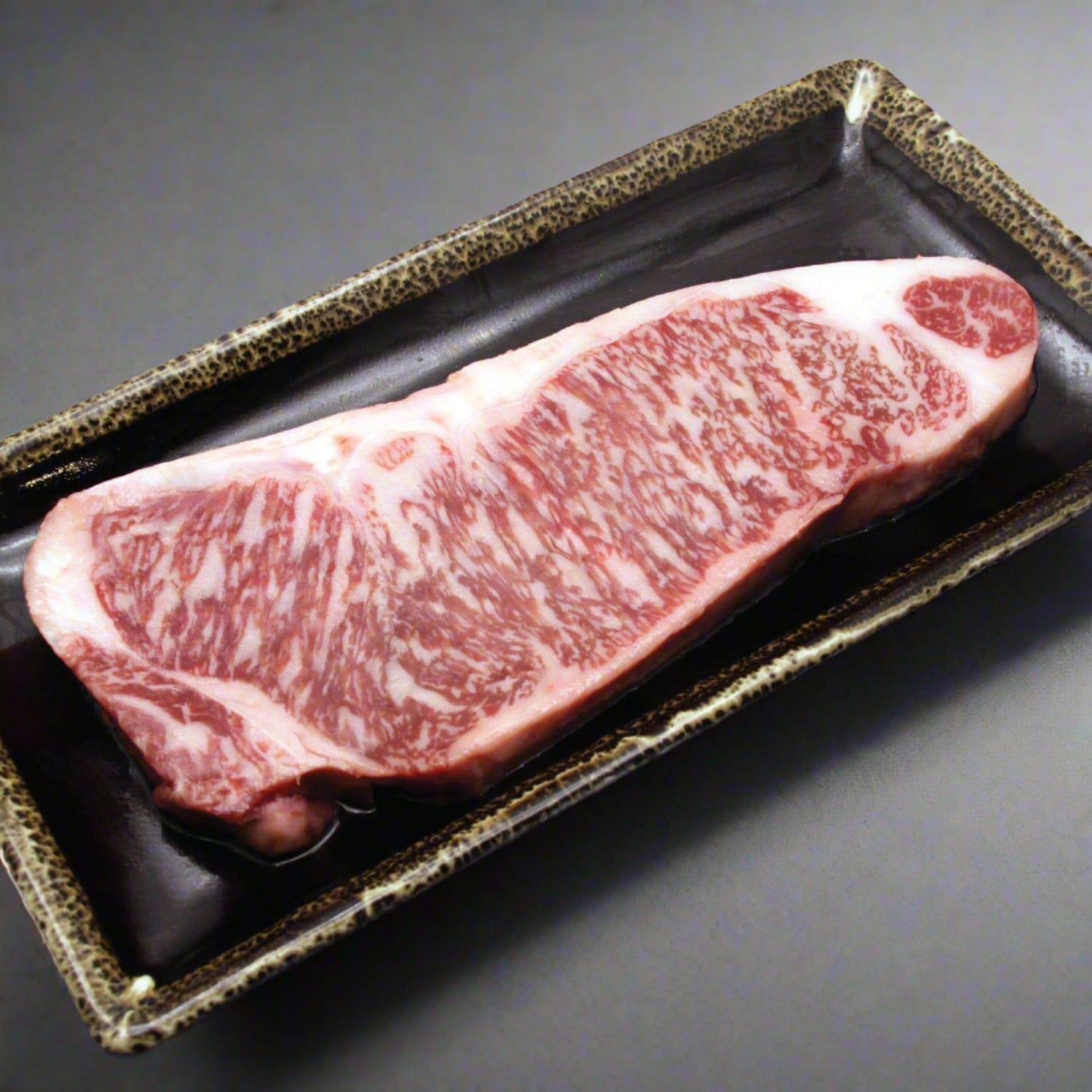 Kagoshima Wagyu A5 Striploin Steak (Portion Cut) เนื้อคาโกชิมาวากิว สตริปลอยน์ A5 ตัดสเต็ค